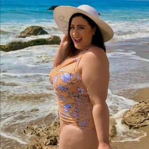 ⚠️ Last chance item (24hrs) ❗️Last 1❗️One piece floral swimsuit caged bust 3X